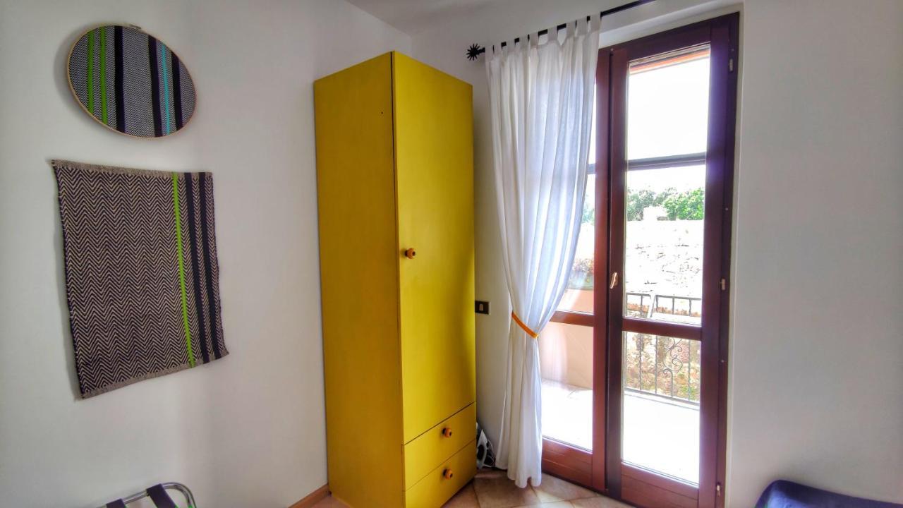 Temo River House Romantic Balcony And Peaceful Retreat In The Heart Of Bosa Kültér fotó