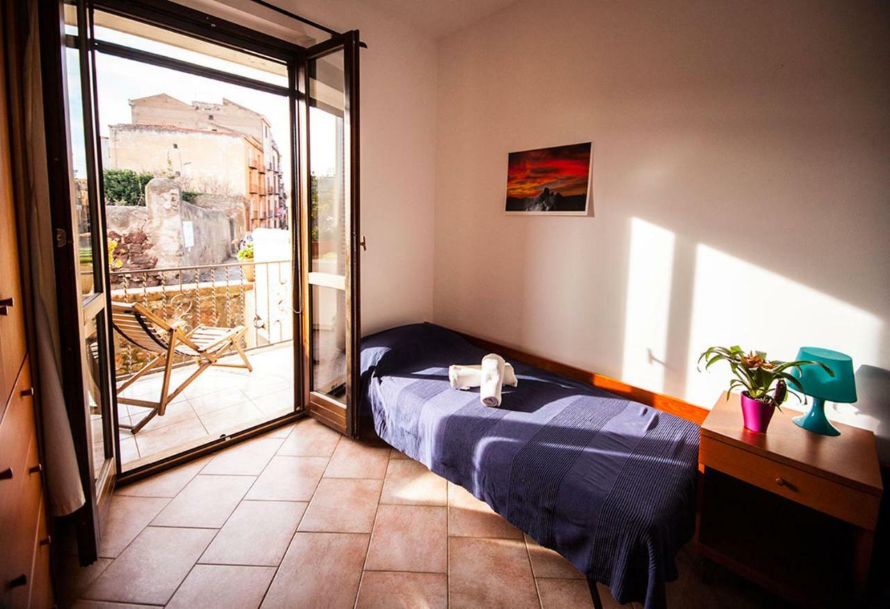 Temo River House Romantic Balcony And Peaceful Retreat In The Heart Of Bosa Kültér fotó